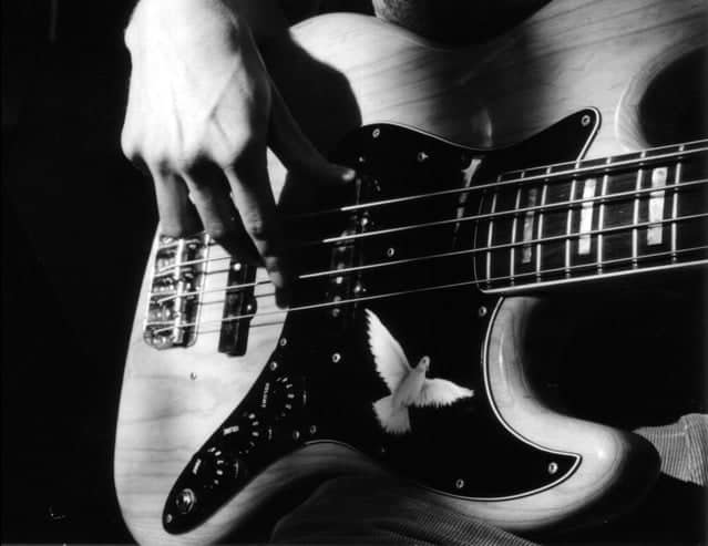 Edtech for learning the bass guitar