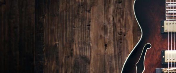 How to care for a guitar (20 essential tips)